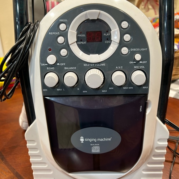 Karaoke Machine - Picture 5 of 5